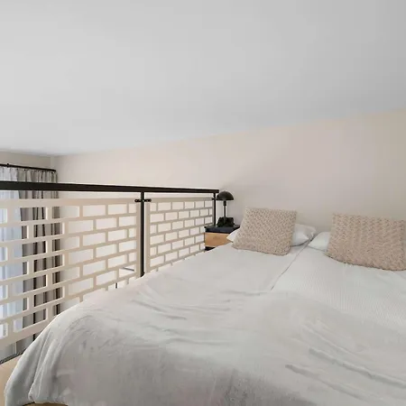 Functional Air-conditioned With A Mezzanine By Renters Διαμέρισμα *